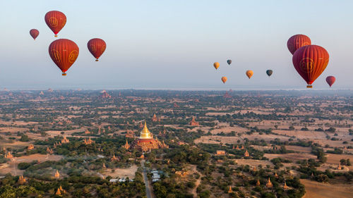 Bagan hot air balloon flight over Dhammayazika Pagoda