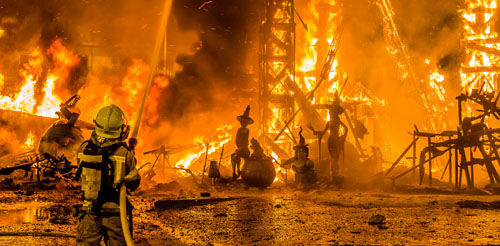 Las Fallas 2016 La Crema in Valencia